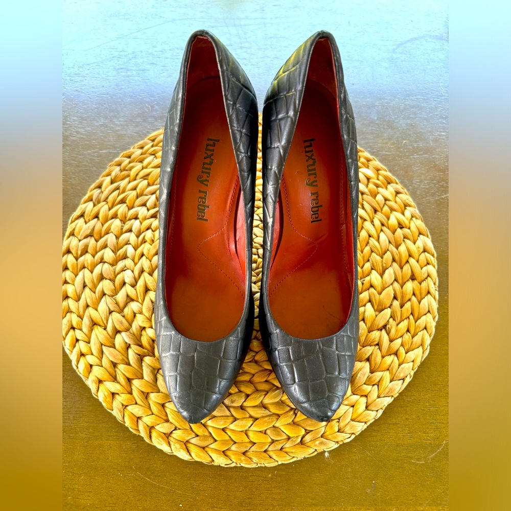 Luxury Rebel black leather platform stilettos. Crocodile print. Like new!